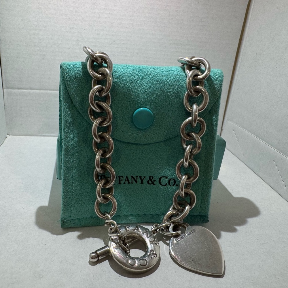 Tiffany & Co. Sterling Silver Large Heart Toggle Necklace – Discontinued Classic